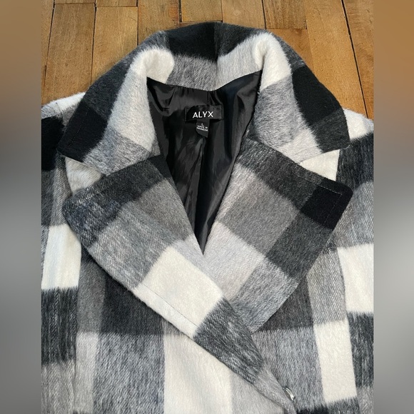 ALYX black and white Buffalo plaid cape-Large - Picture 6 of 13